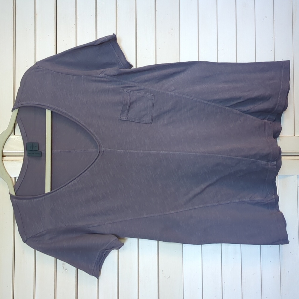 Bundle Rag and Bone and Left of Center T-shirts small (2 T-shirts)